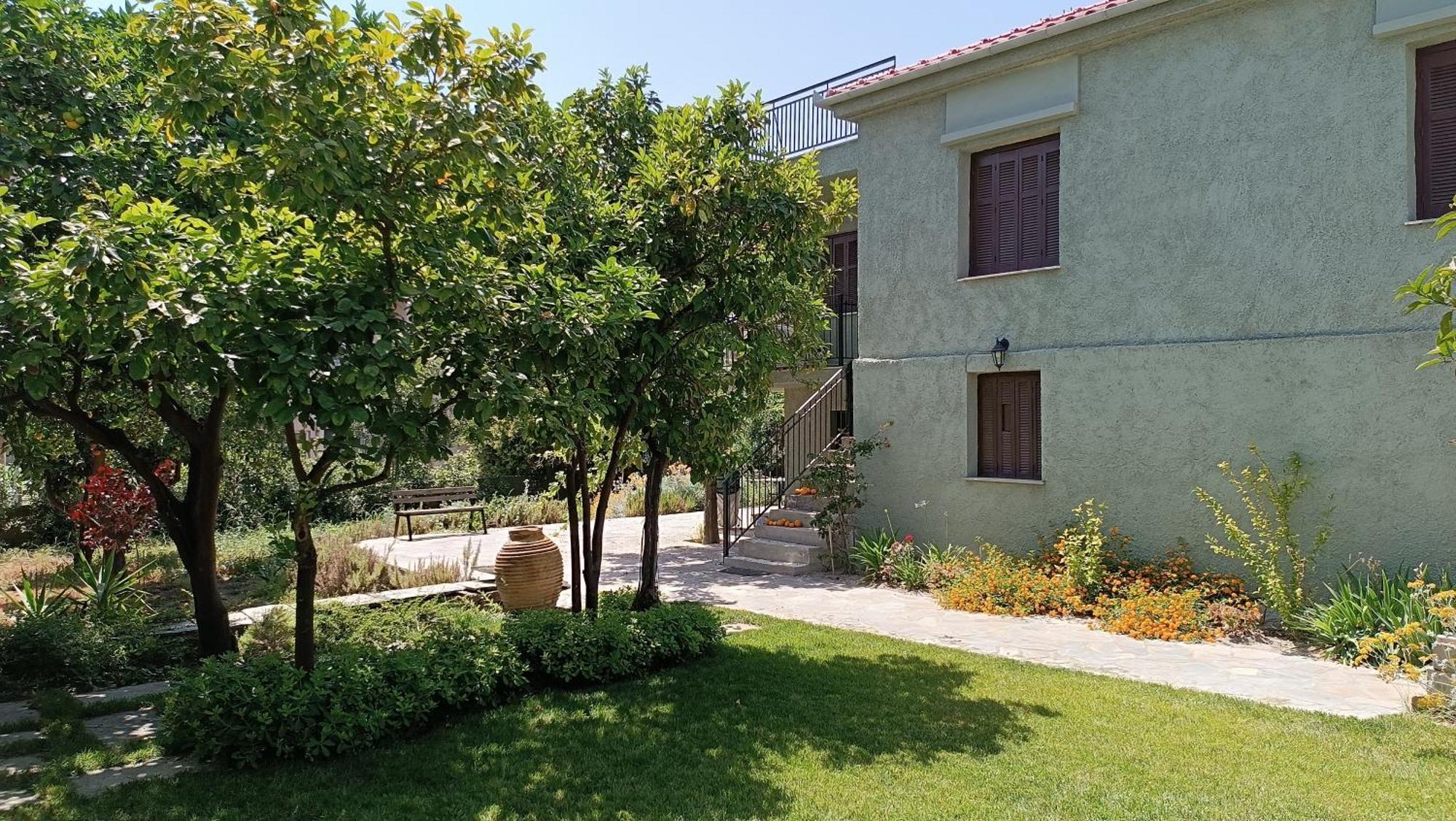 Betty'S Garden House Nea Anchialos Exterior foto